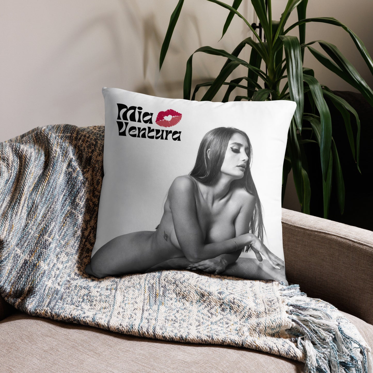 Mia Ventura Pillow